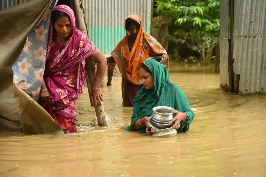 বন্যায় মৃতের সংখ্যা বেড়ে ৫২, ক্ষতিগ্রস্ত ৫৮ লাখ মানুষ