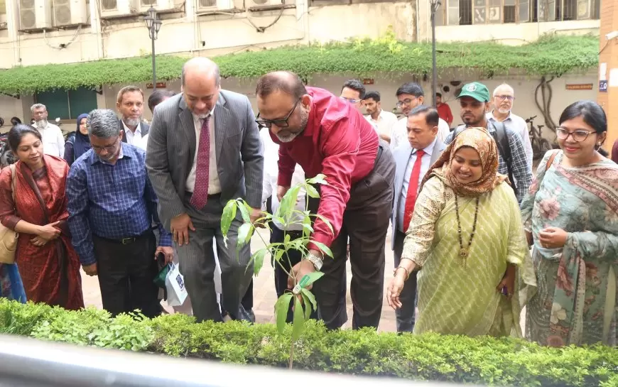 পরিবেশ বিষয়ে গবেষণা কার্যক্রম জোরদার করতে তহবিল বাড়াতে হবে : ঢাবি উপাচার্য